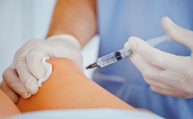 Knee Injections in Beverly Hills
